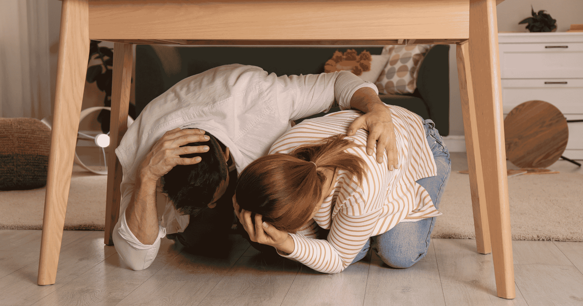 Kĩ năng sinh tồn khi xảy ra động đất (2)