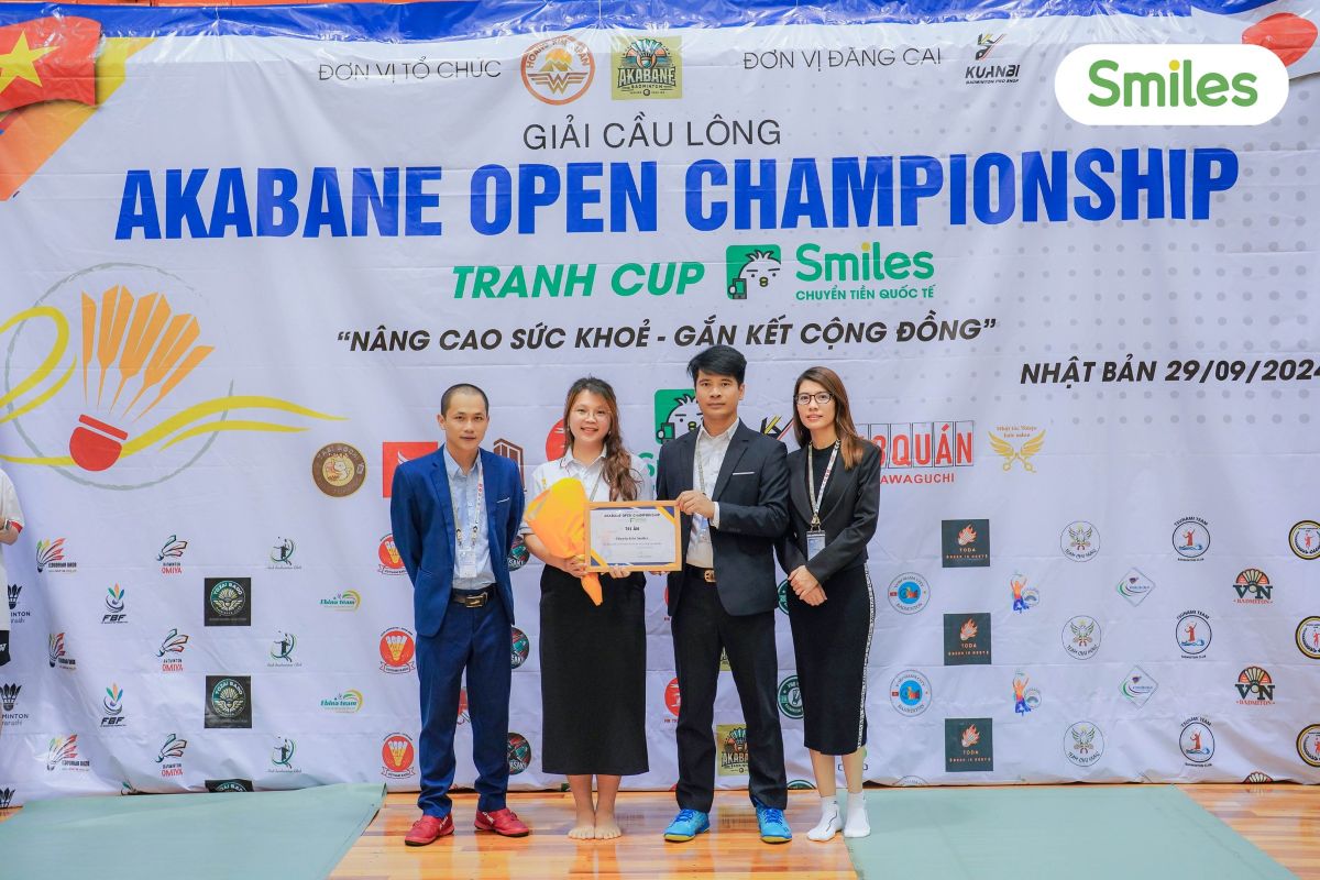 giai cau long akabane 3