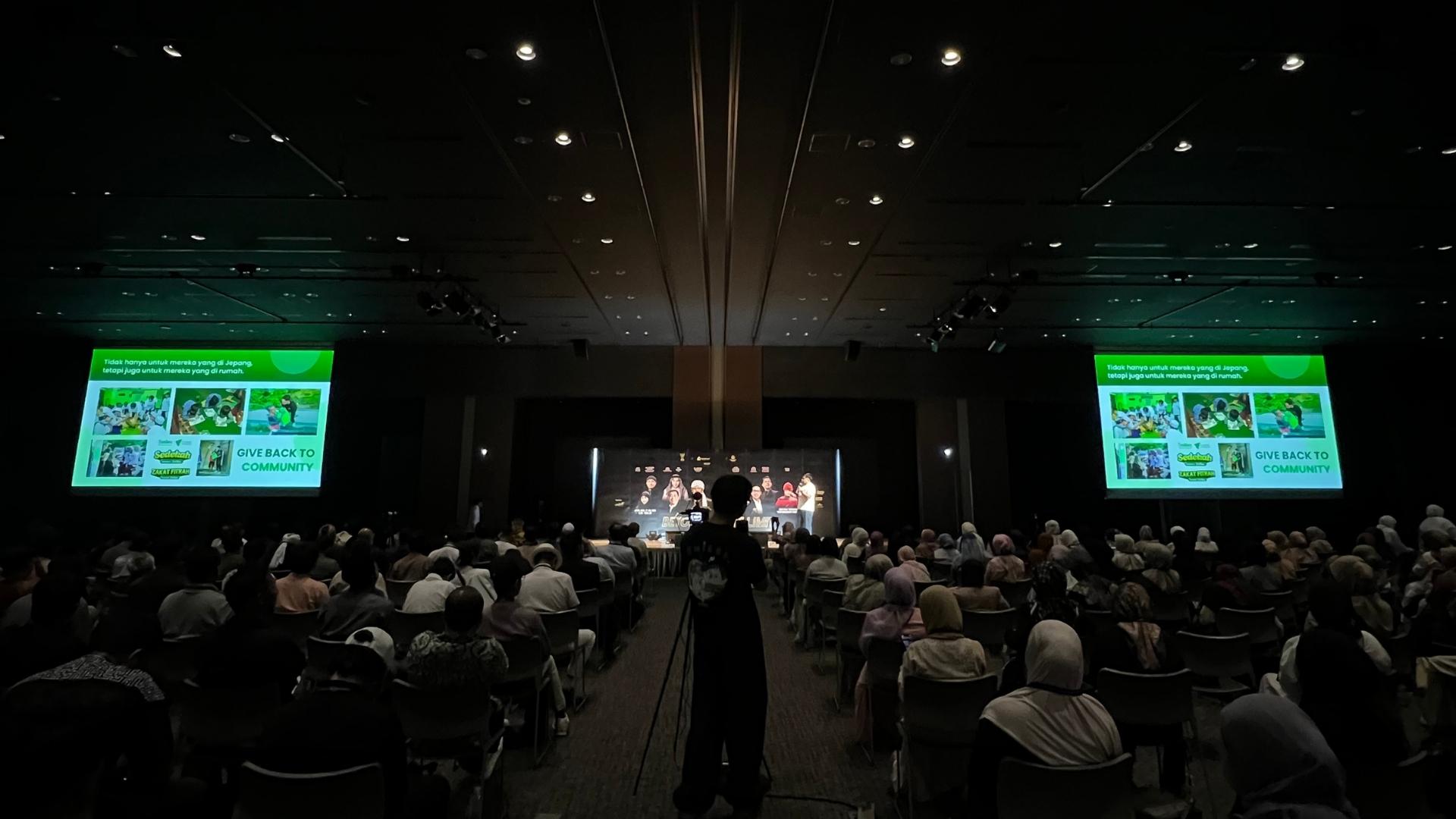 Smiles Dukung Amazing Muharram 14