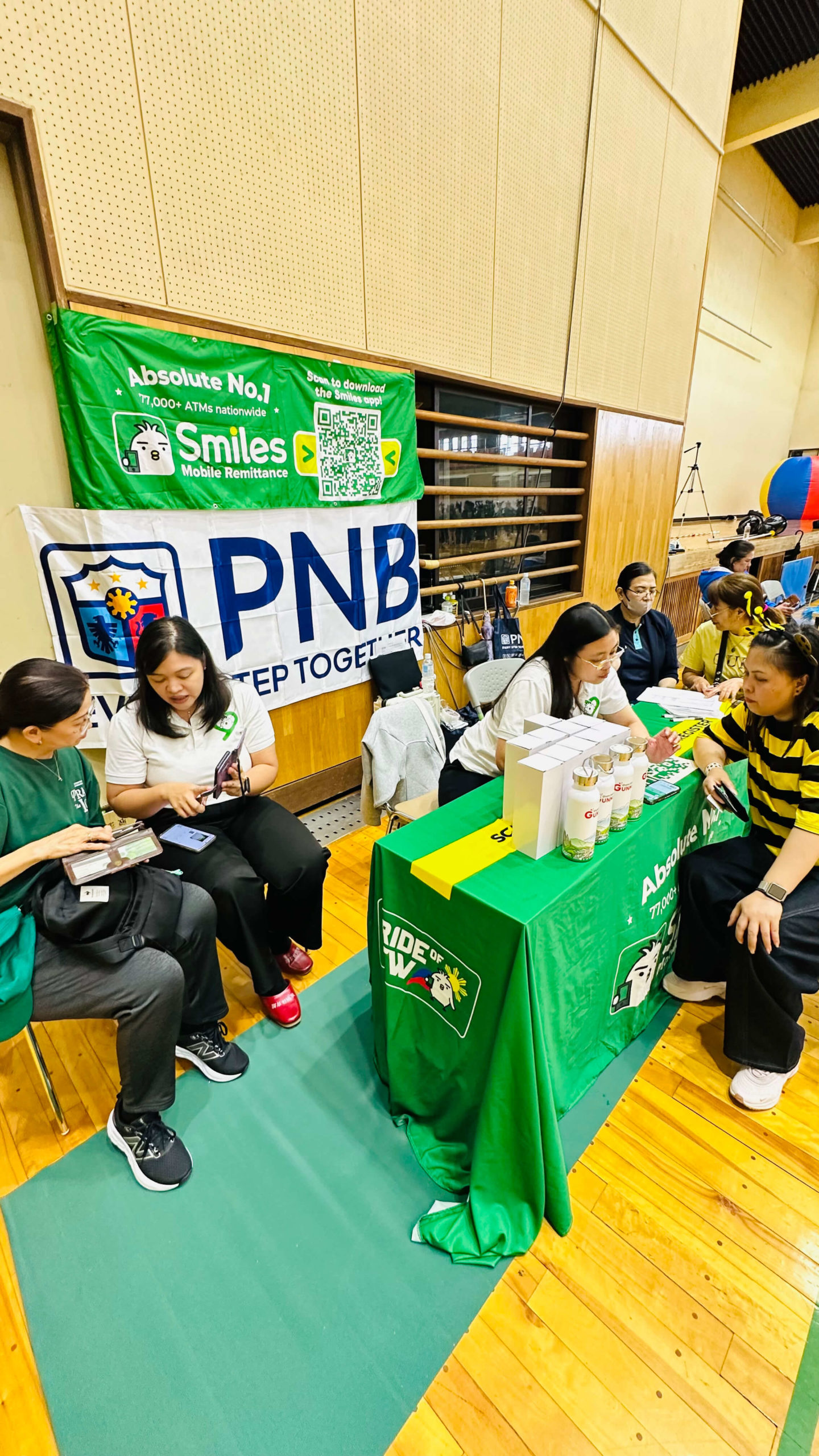 Participants register at the Smiles booth and get a freebie