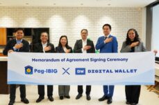 Digital Wallet and Pag-IBIG Fund representatives at the MOA Signing
