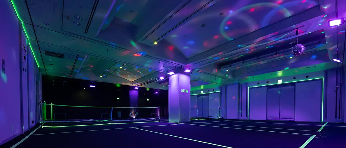 Lapangan pickleball Neon Pickleball Club, Shibuya