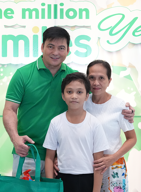 Philippine Festival Tokyo & Smiles Mobile Remittance