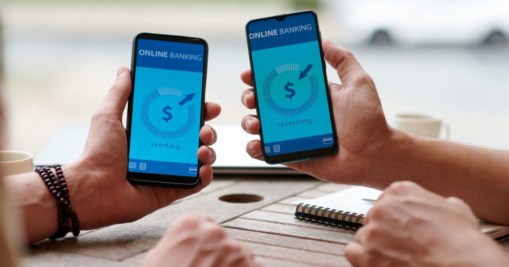 tien mat hay chuyen khoan 1