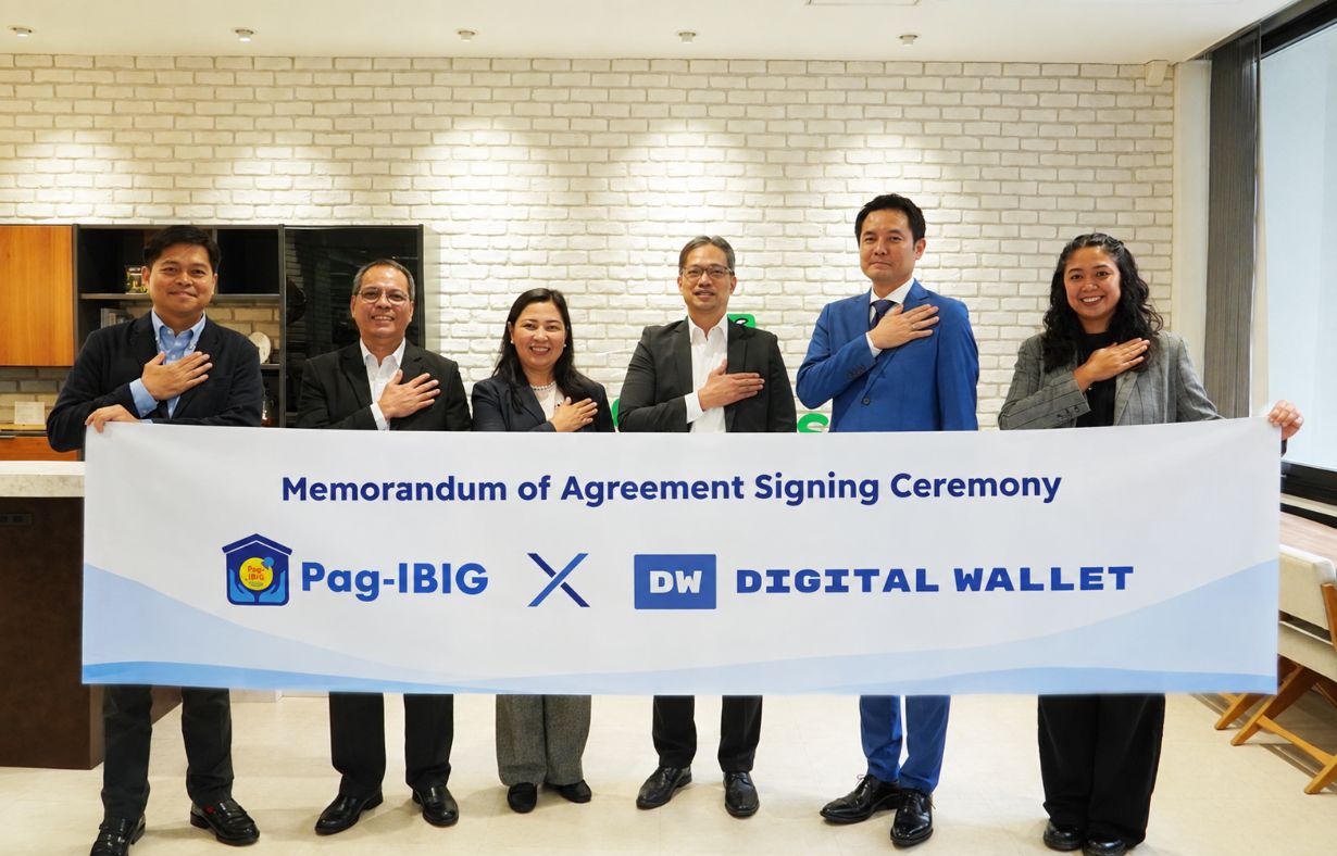 Digital Wallet Corporation and Pag-IBIG Fund Representatives at the MOA Signing